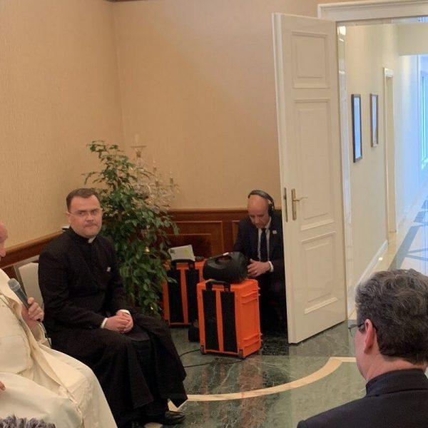“这就是天主的风格”——教宗方济各与匈牙利耶稣会士的谈话